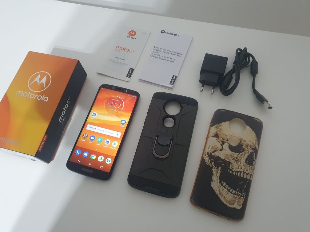 Smartfon MOTOROLA LENOVO caly komplet folia na ekranie od nowosci dowó