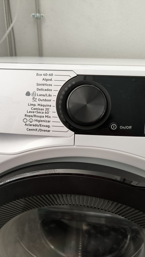 Máquina de lavar e secar AEG