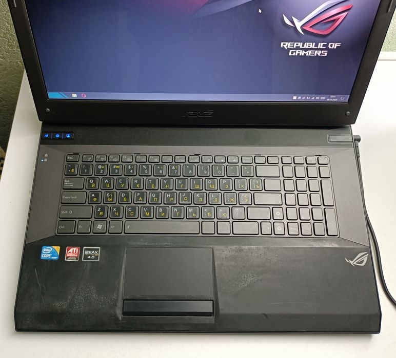 ASUS ROG G73J 17.3" i7-q720, RAM 12, hdd 1tb, video radion 1 g USA