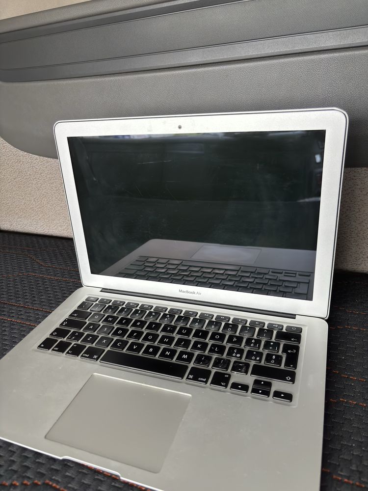 Macbook Air 13 i5