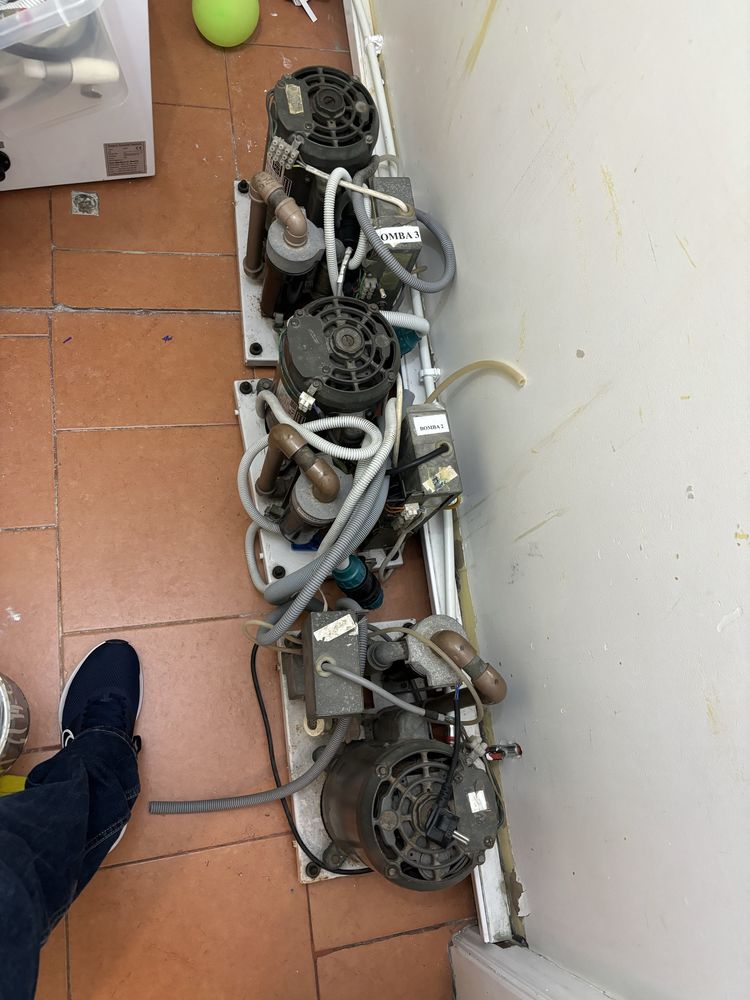 Bombas de vácuo para medicina dentaria