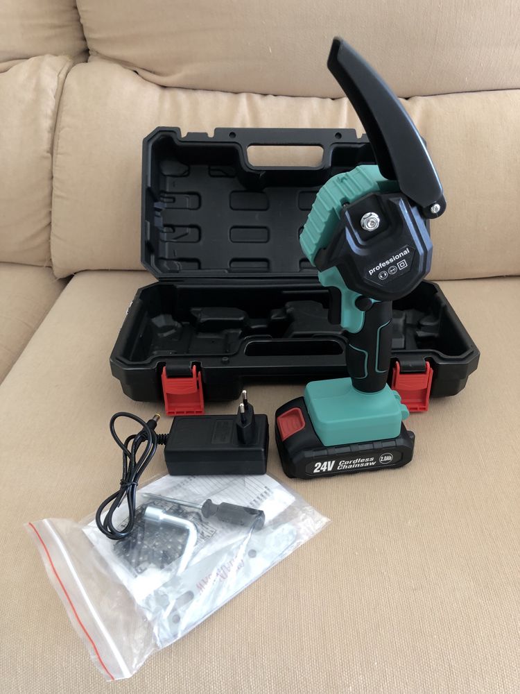 Mini Motoserra a bateria 24V nova