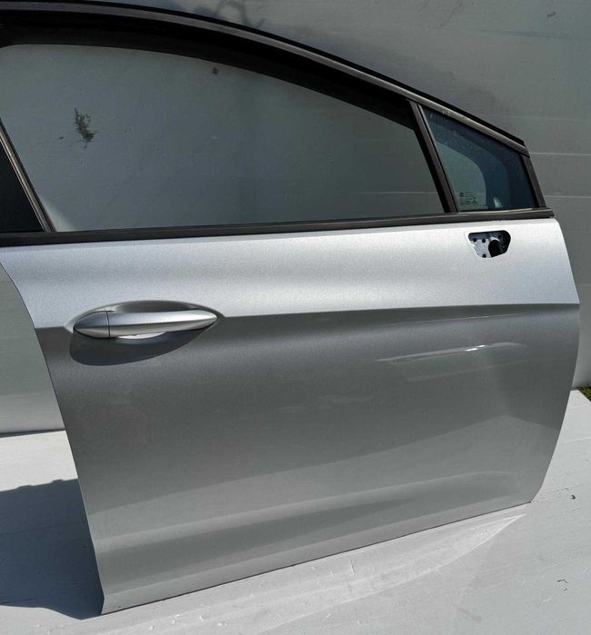 Opel Astra K drzwi prawy przód z176 w kolor