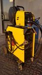 Esab Fabricator EM 401i/501i Зварювальний апарат з охолодженням.