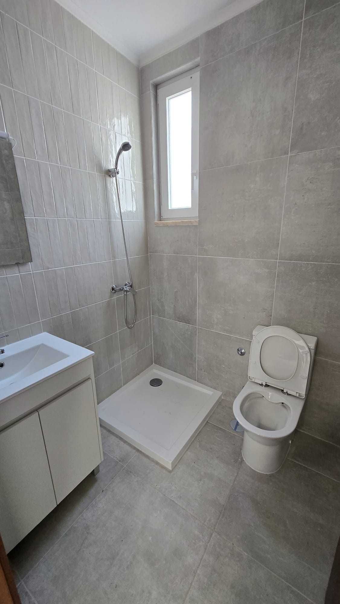 2 Apartamentos T2 em centro de Azambuja para arrendamento