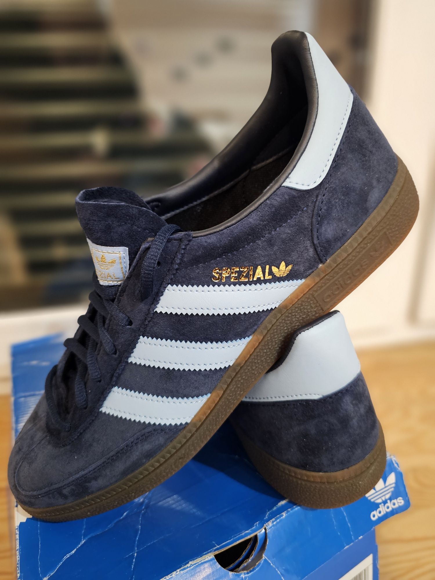 Buty nowe Adidas handball spezial Eu 44 ⅔ wkładka 28,5cm