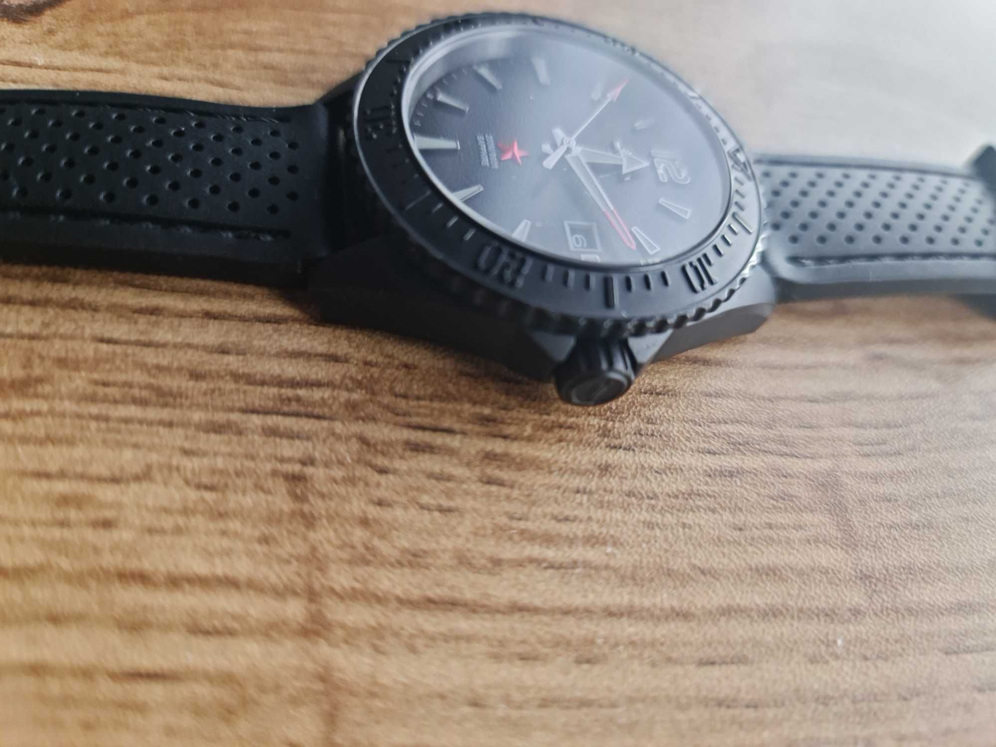 Zegarek BWT Black Diver 200m