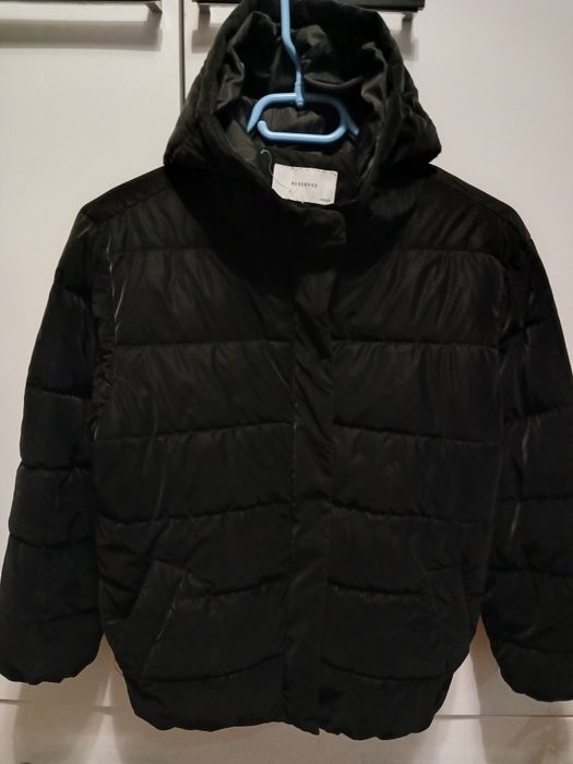 Продам курточку для девочки.