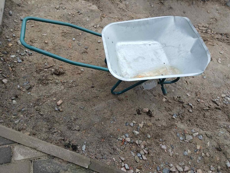 Тачка двухколесна