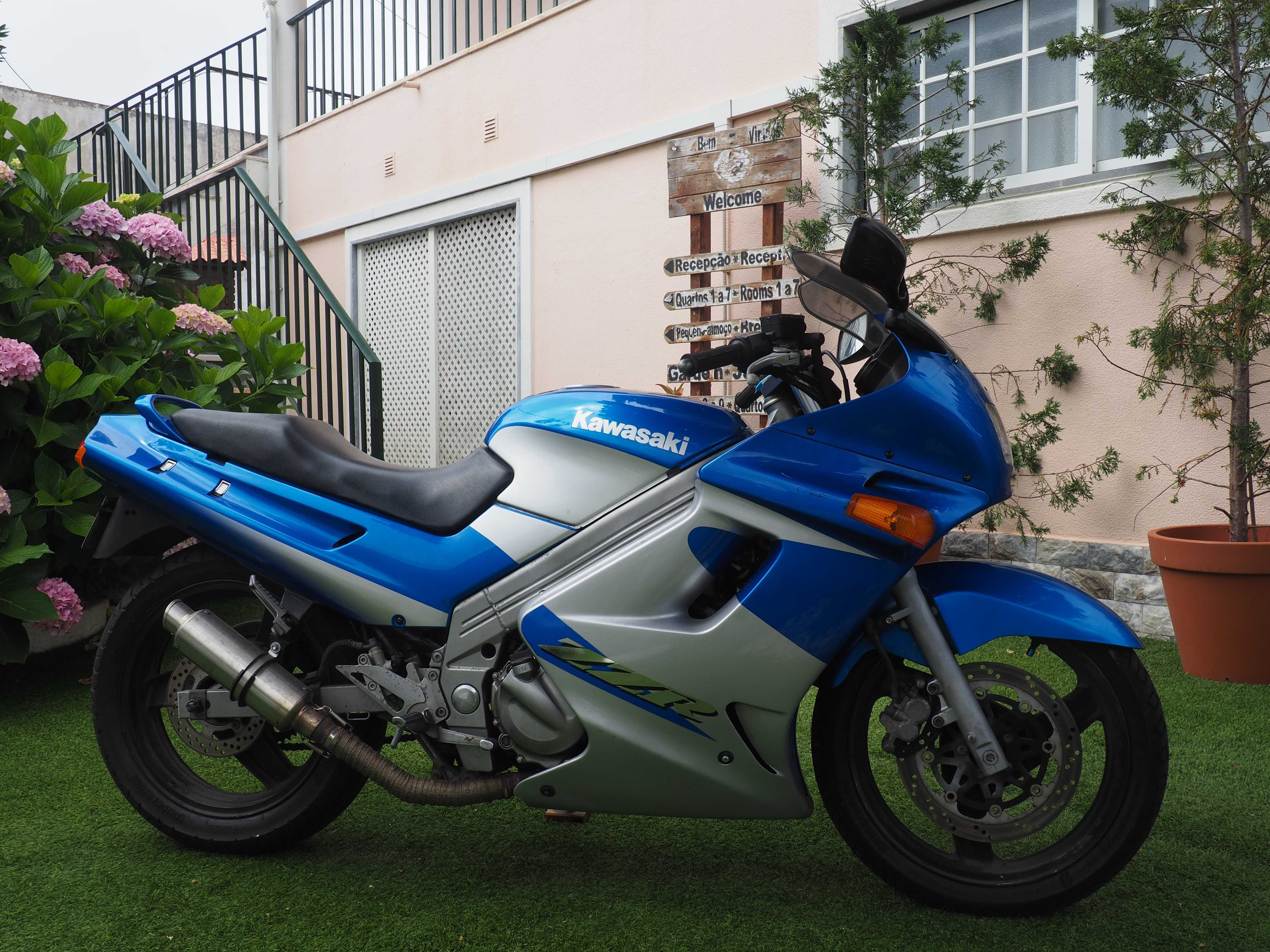 Kawasaki ZZR 250