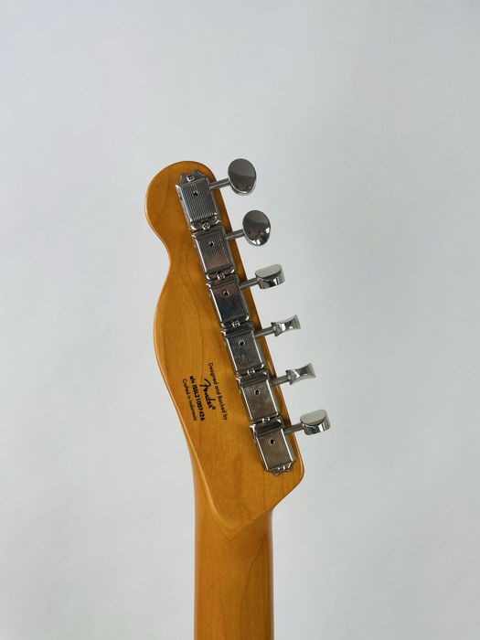 Squier Classic Vibe Baritone Custom Telecaster 27″