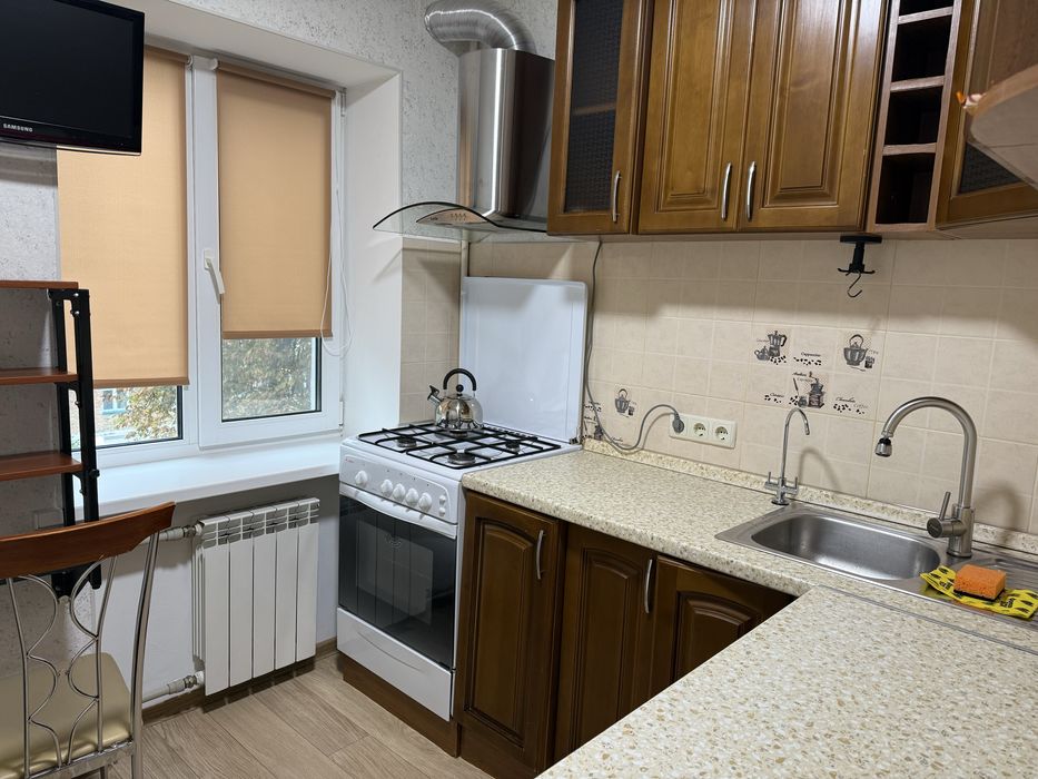 Подобова оренда однокімнатної квартири центр Вишгород