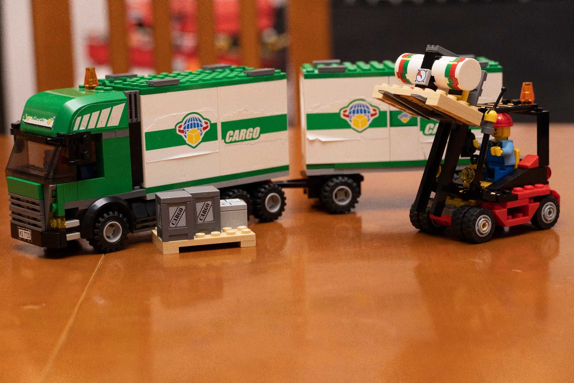 LEGO 7733 Ciężarówka i wózek widłowy