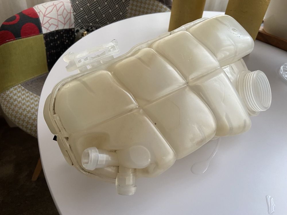 Vaso expansão volvo V2