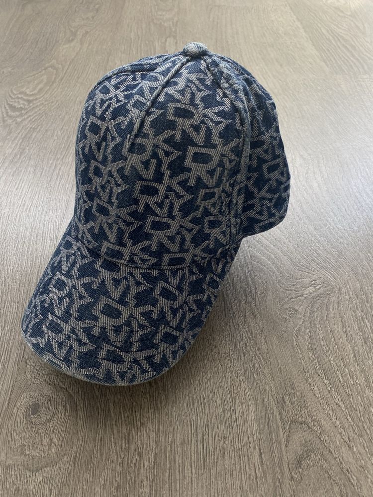 DKNY  czapka z daszkiem unix