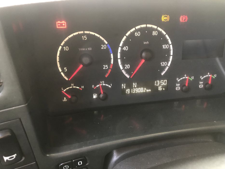 Сідловий тягач сканія