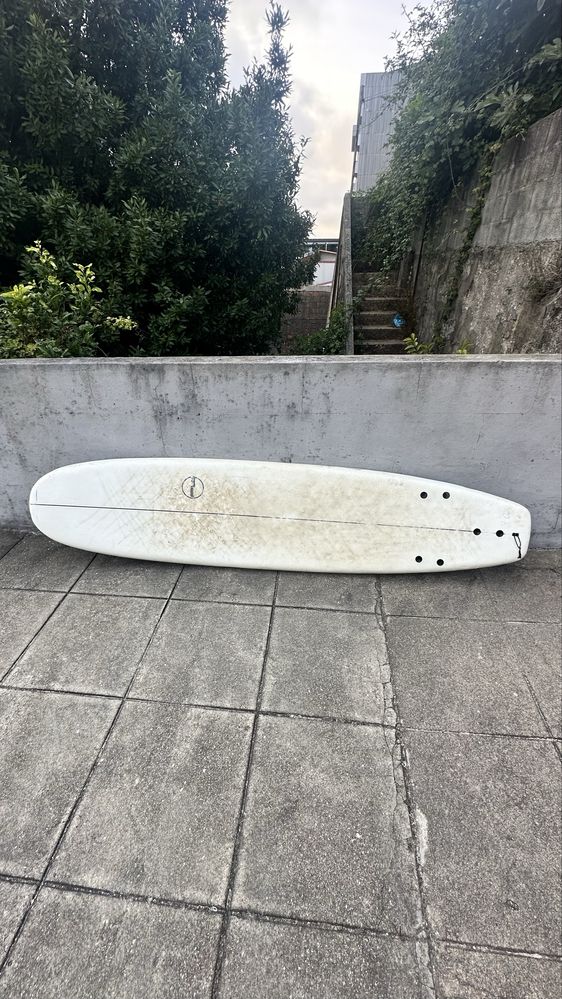 Prancha de Surf 8” com fato NOVO + cera