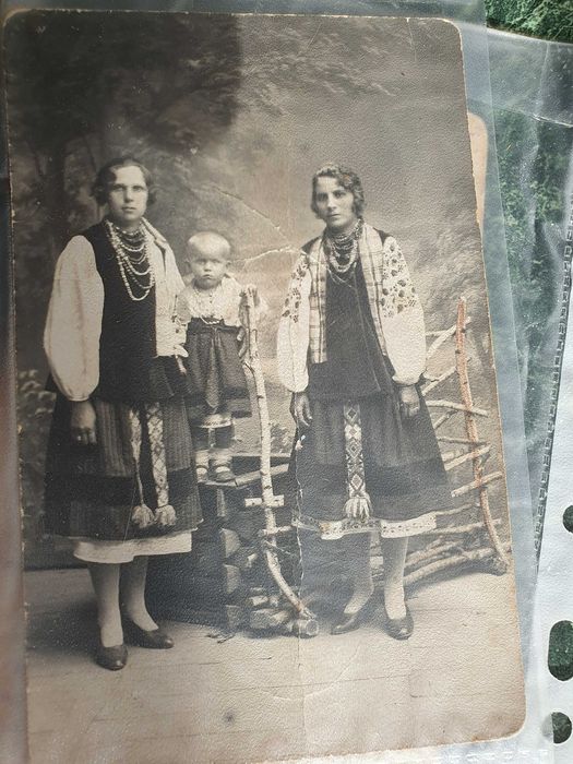 Продам старинные фотографии.