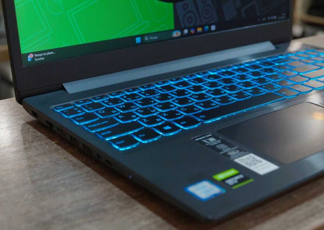 ГАРАНТІЯ Lenovo (IPS/Core i5-9300H/RAM 8ГБ/SSD 256ГБ/GTX 1650)TVOYO