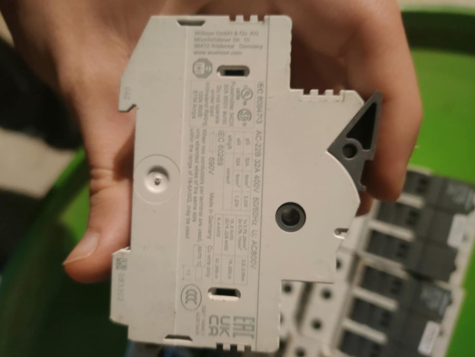 Wohnet Podstawa bezpiecznikową 3P 10x38