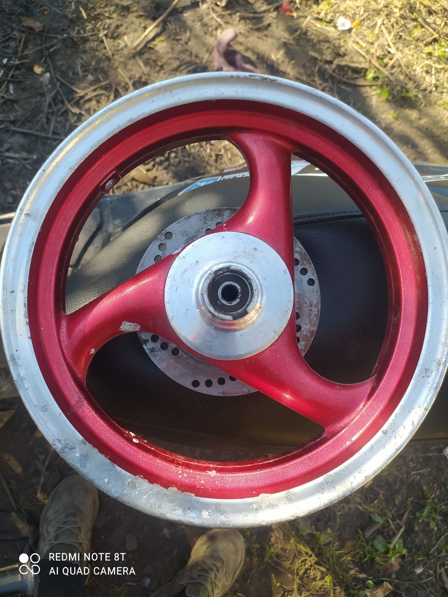 Продам переднє колесо на скутер 125/70/r12  состоянія як на фото