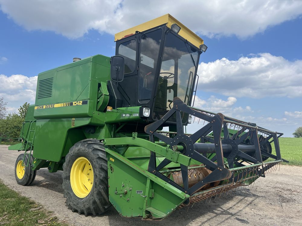 1350м/г комбайн John Deere 1042 як новий!!!