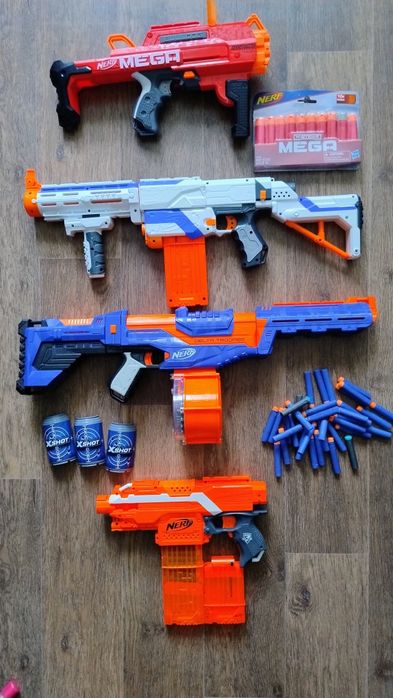 Бластири Nerf, автомати, пістолети Nerf