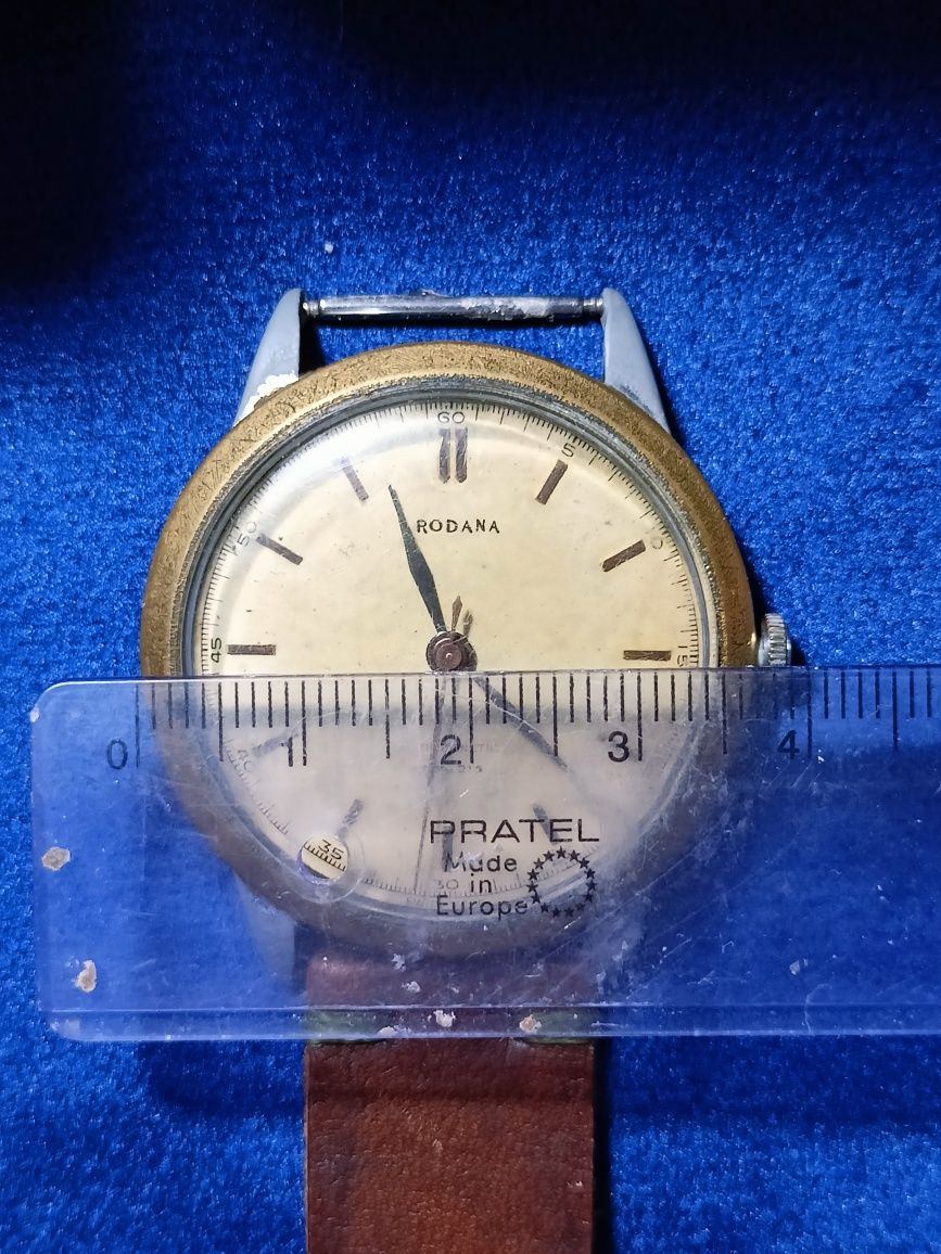 Stary szwajcarski zegarek vintage Rodana
