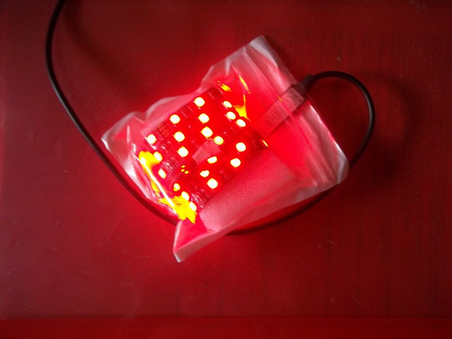 светодиоды с кнопкой программ (красный, синий, зеленый, белый