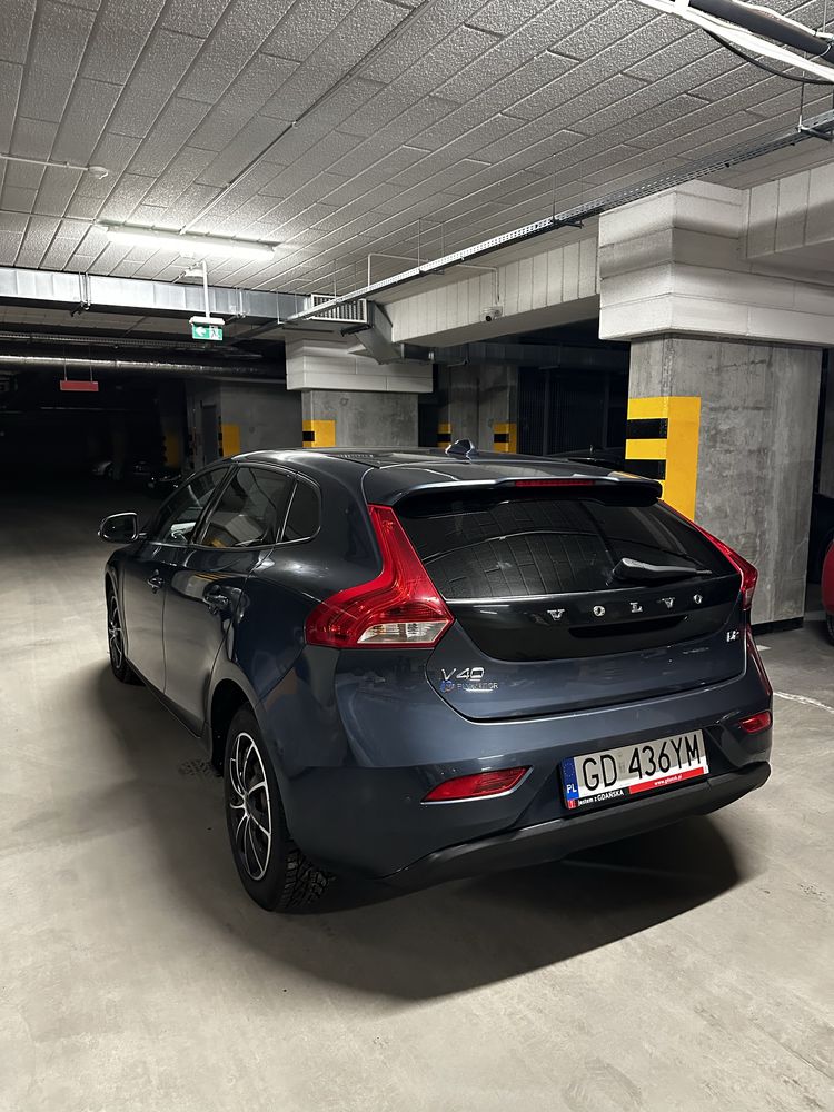 zadbane Volvo V40 2017 r