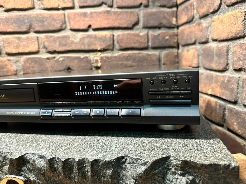 Odtwarzacz CD Technics SL-PG 360 A