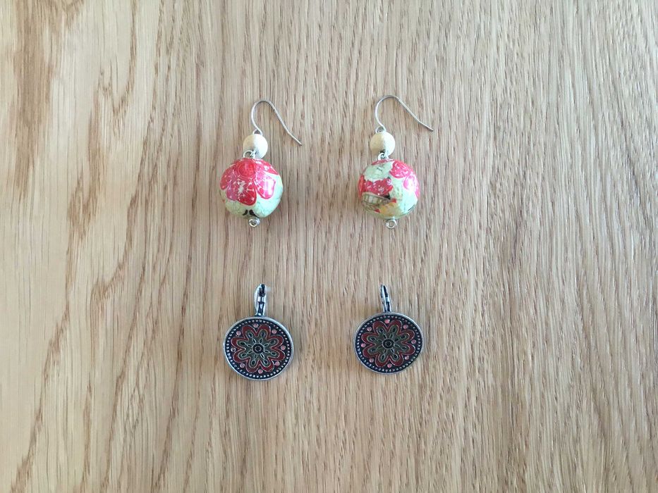 2 pares de brincos - marca "Pedra Dura"