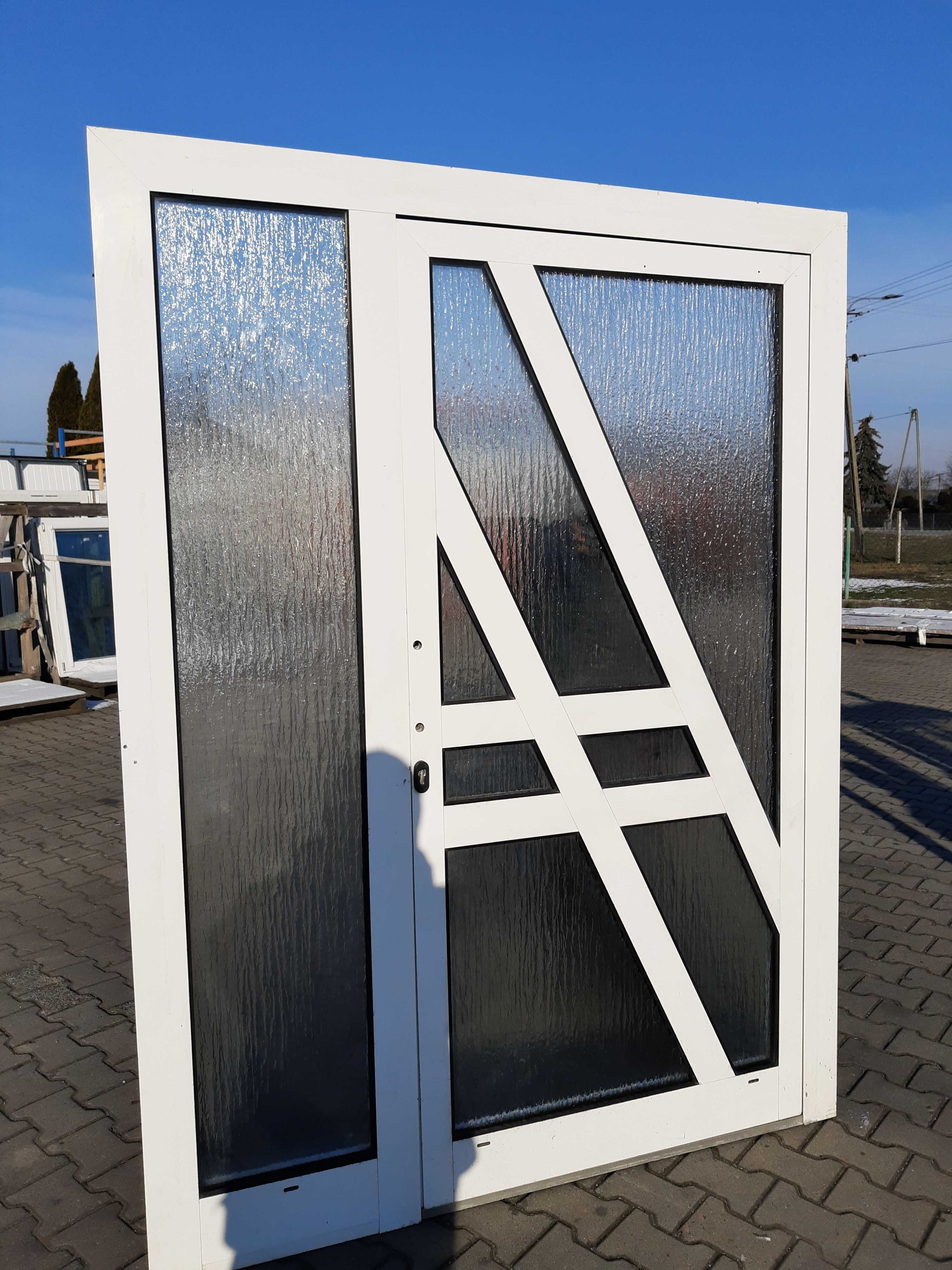 Drzwi aluminiowe 160x215