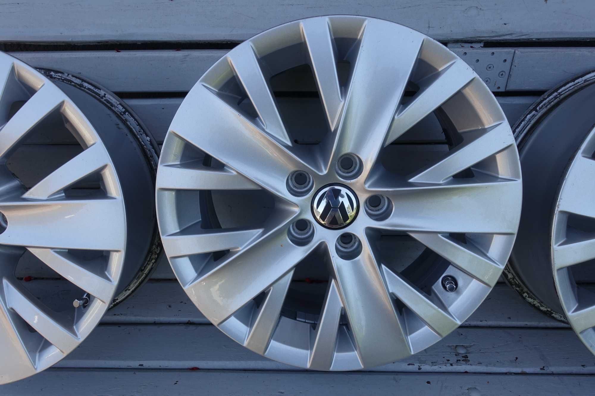 4 Felgi aluminiowe VW Polo 6R0 15" 6J 15H2 ET40 oryginalne jak nowe