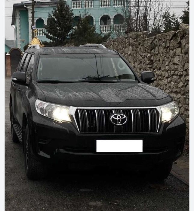 Прокат, оренда авто, подобово Рівне Toyota Land Cruiser Prado 2022