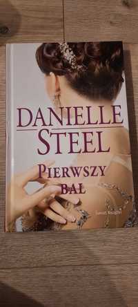 Danielle Steel, Pierwszy bal