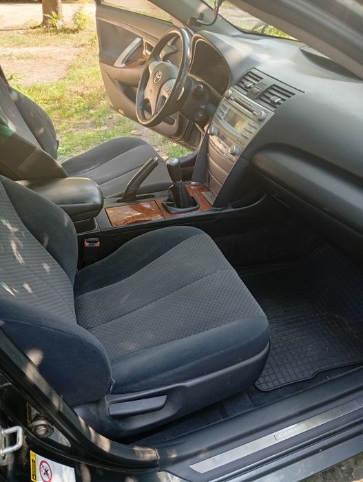 TOYOTA Camry40 продам