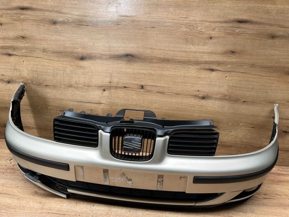 Zderzak przedni Seat Leon 1 kolor la1r