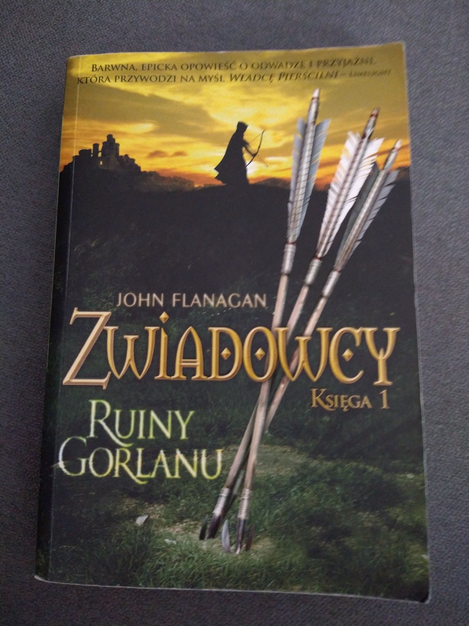 Książka zawiadowcy księga 1 ruiny gorlanu