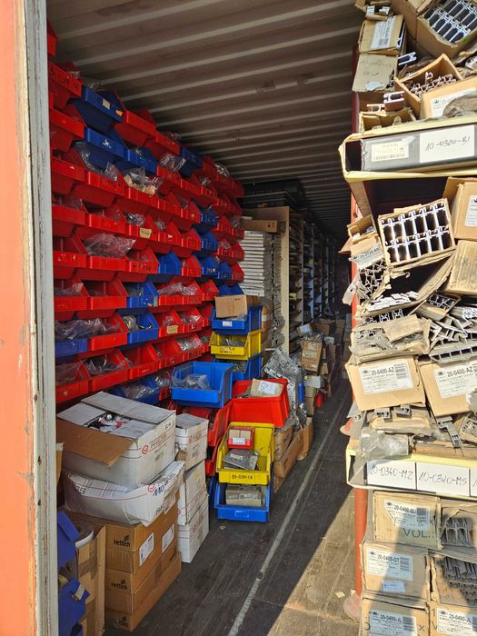 Syndyk sprzeda pakiet materiałów stolarskich (10% wartości)