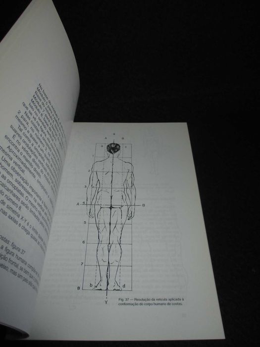 Livro Como Desenhar a Figura Humana A. Calderón