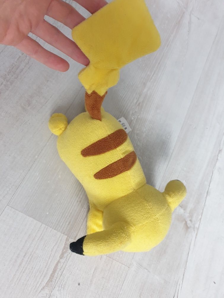 Pokemon pikaczu pikachu pluszak maskotka