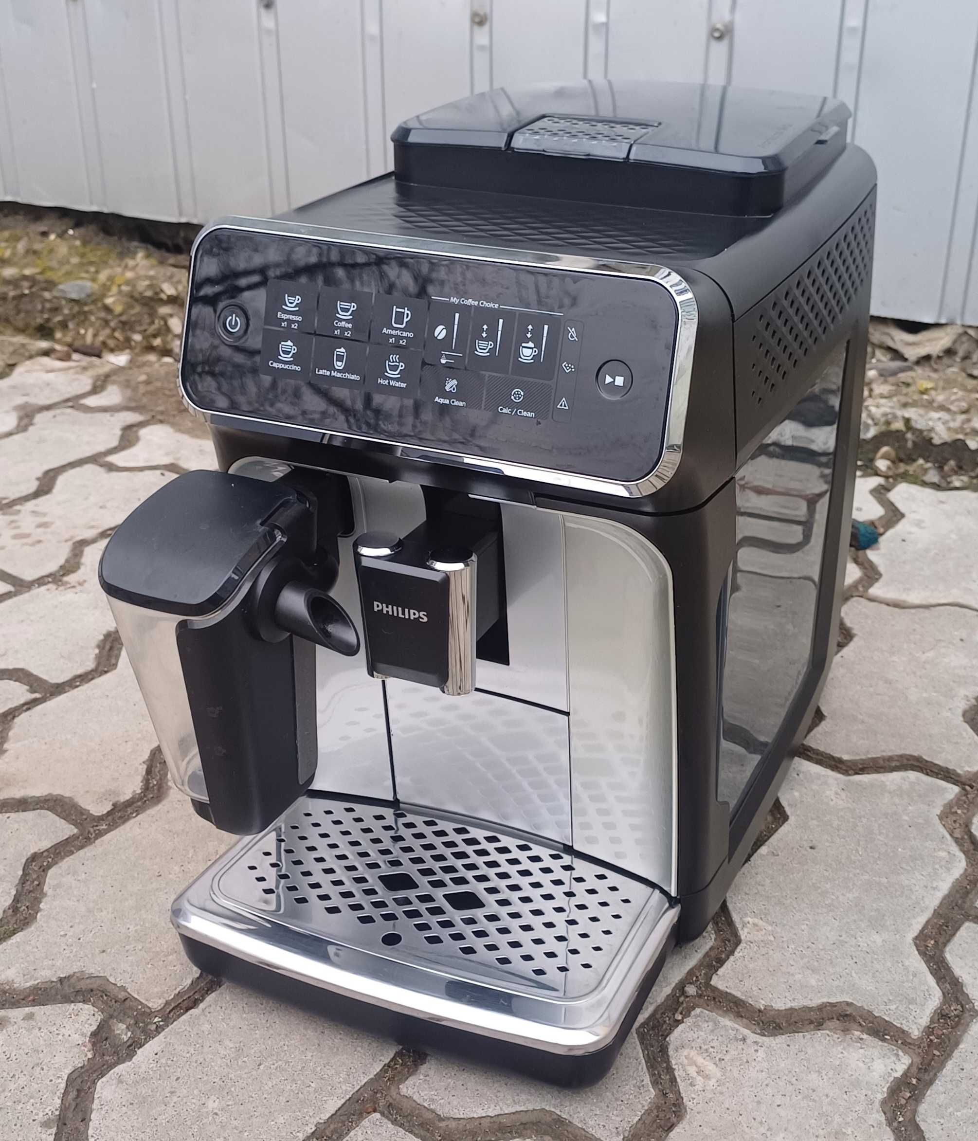 Кавомашина кавоварка Саеко Філіпс Saeco Philips EP3246/90 Series 3200