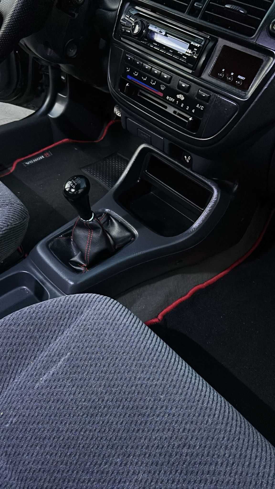 Honda Civic 1.5i LS (EK3)