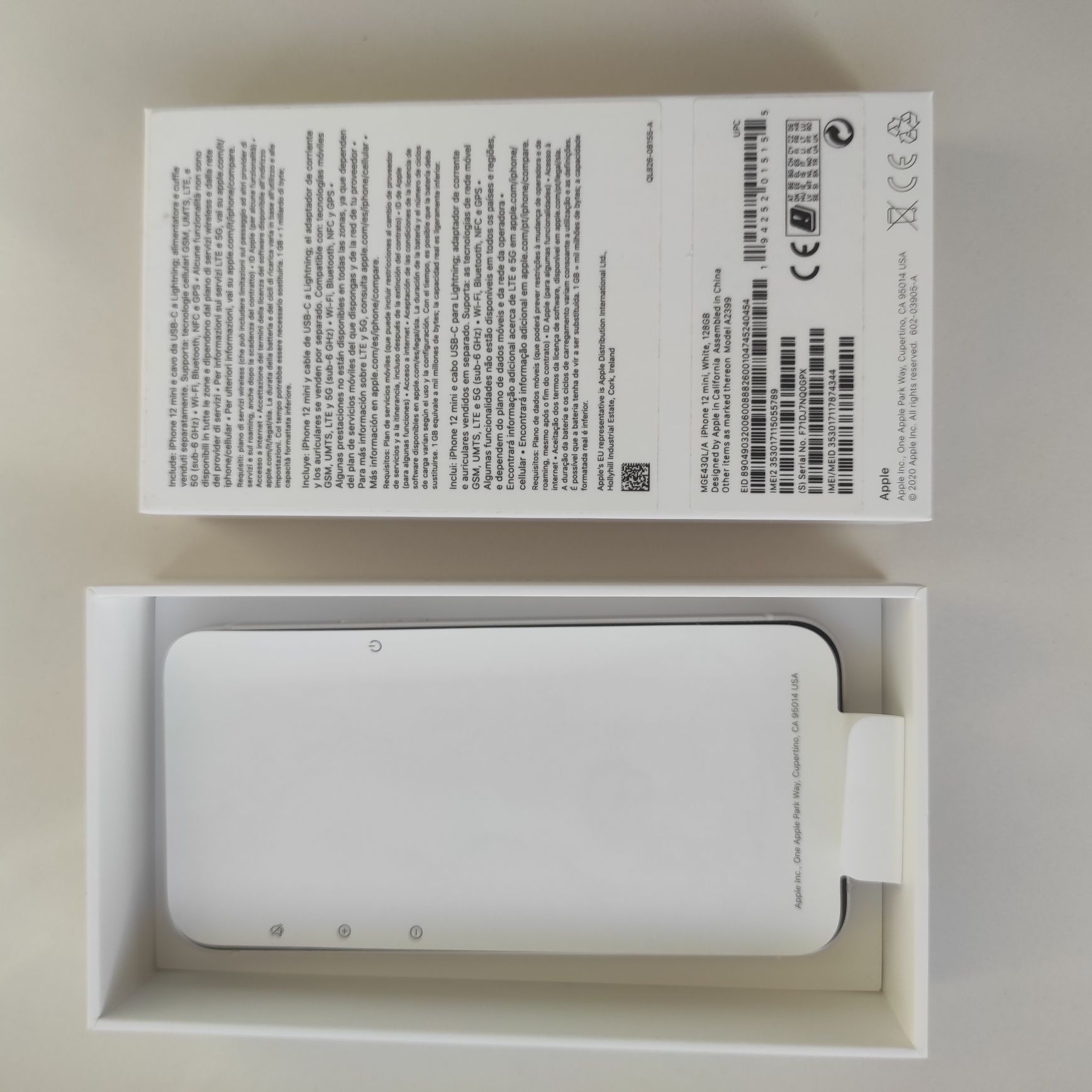 iPhone 12 mini branco 128Gb. com muitos extras