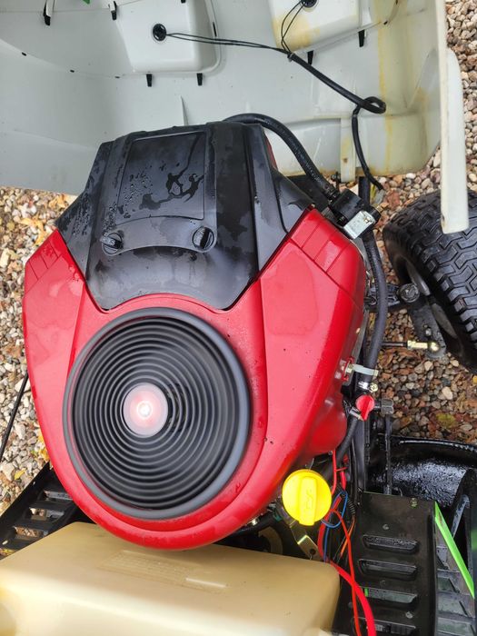 Traktorek kosiarka Viking MT795 hydr V-Twin Briggs. Kosa 122 Polecam