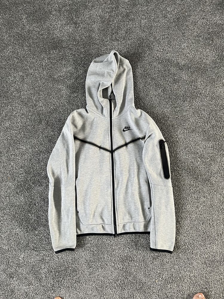 Зіпка Nike tech fleece розмір S