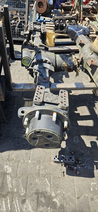 Fendt 716 Vario przedni napęd ZF
