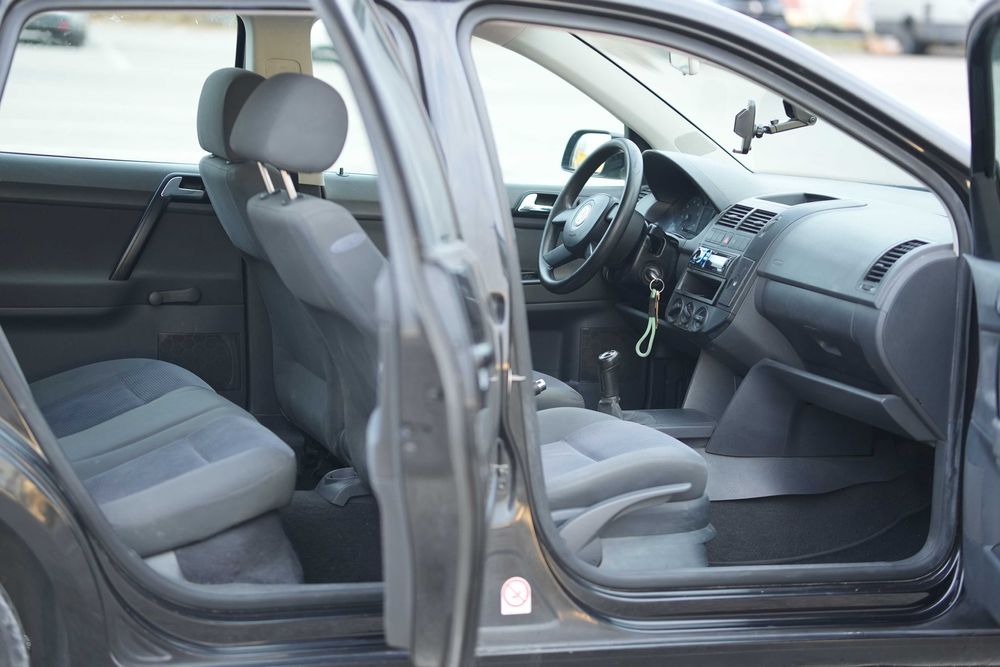 Volkswagen Polo 2004 1.2 Gasolina usado, bom estado