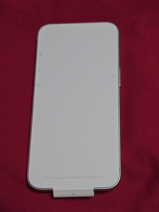 Nowy nieużywany Iphone 16e biały 128GB